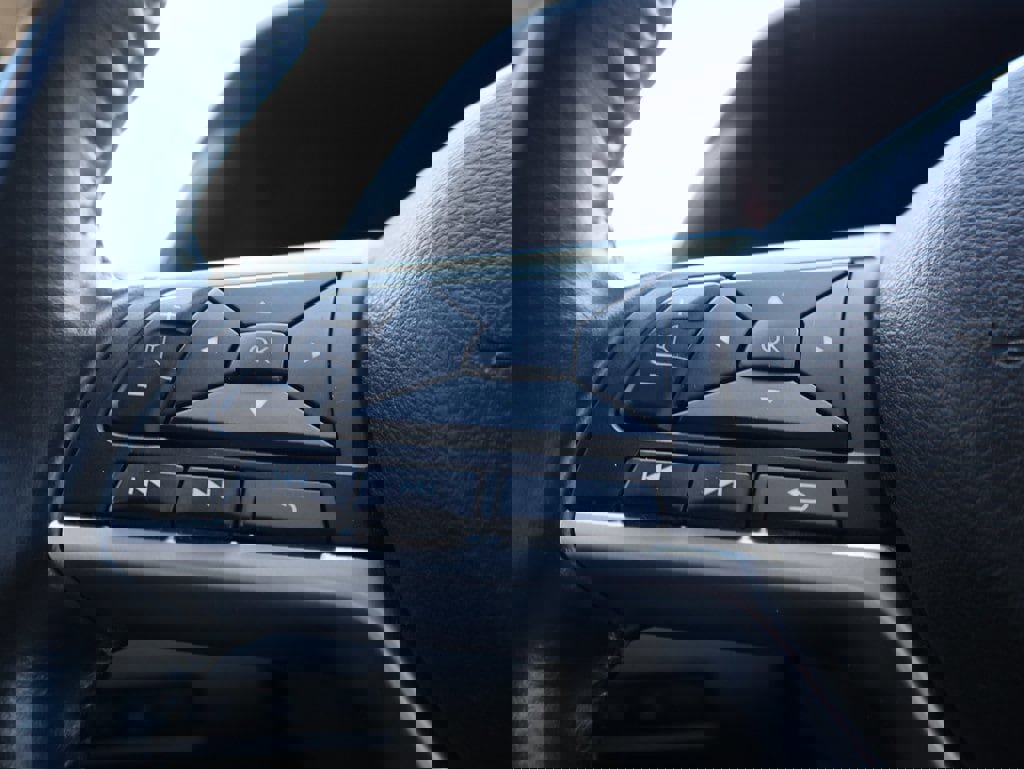 Used 2022 Nissan Sentra SV image 26