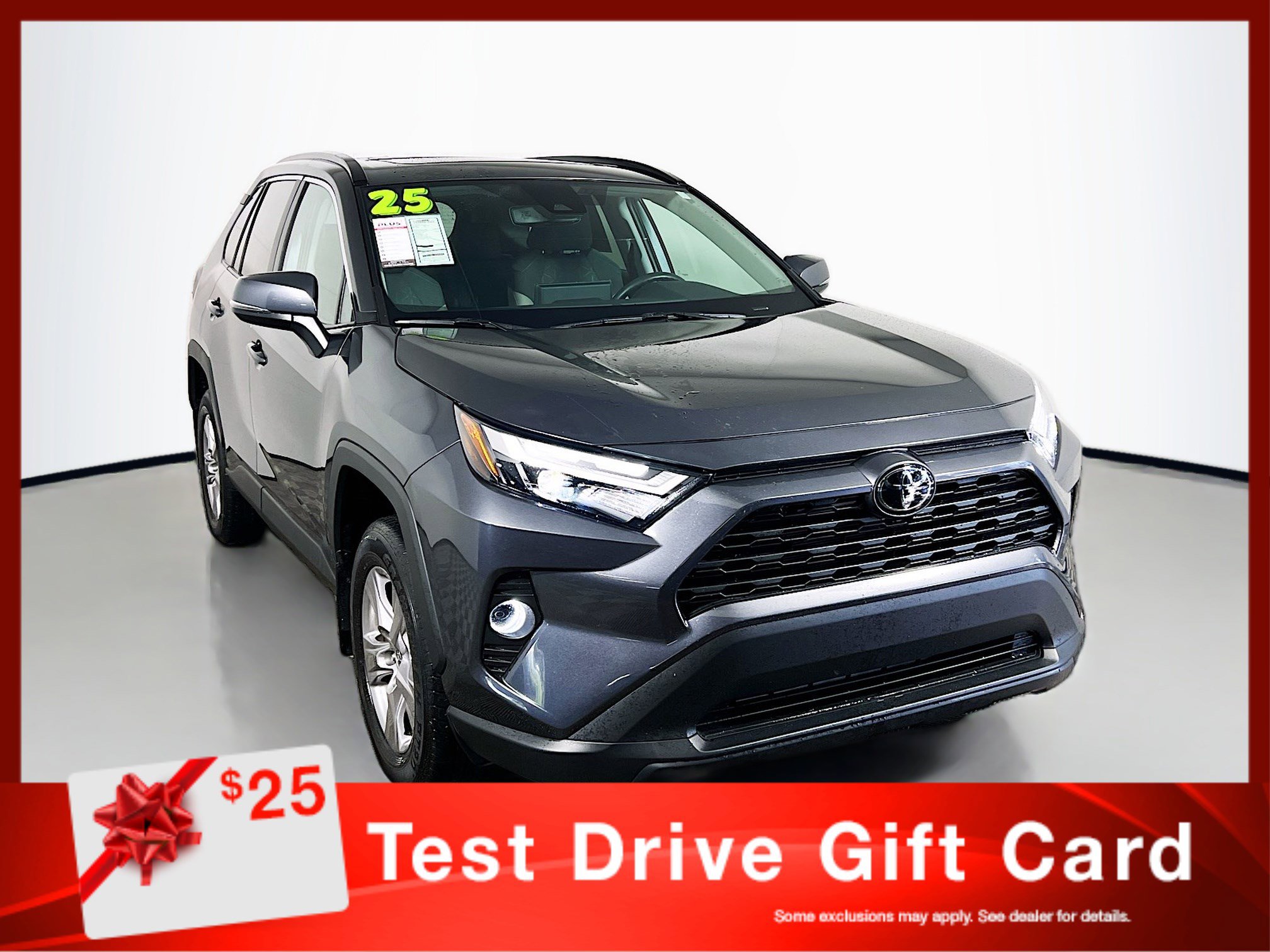 Used 2025 Toyota RAV4 XLE image 1