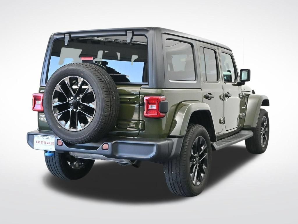 Used 2023 Jeep Wrangler Unlimited Sahara w/ Cold Weather Group AWD/4WD image 5
