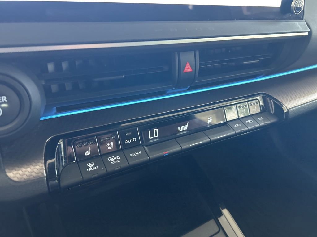 Used 2023 Toyota Prius Limited image 39
