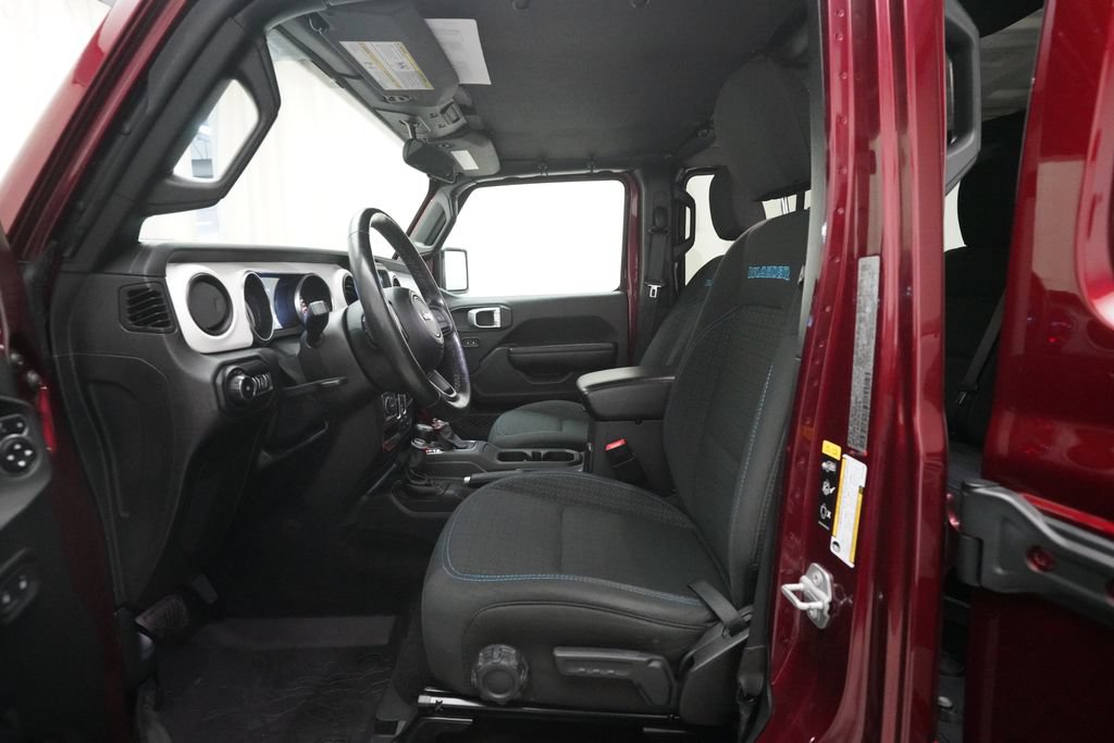 Used 2021 Jeep Wrangler Unlimited Sport AWD/4WD image 7
