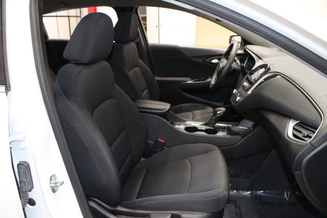 Used 2023 Chevrolet Malibu LT image 11