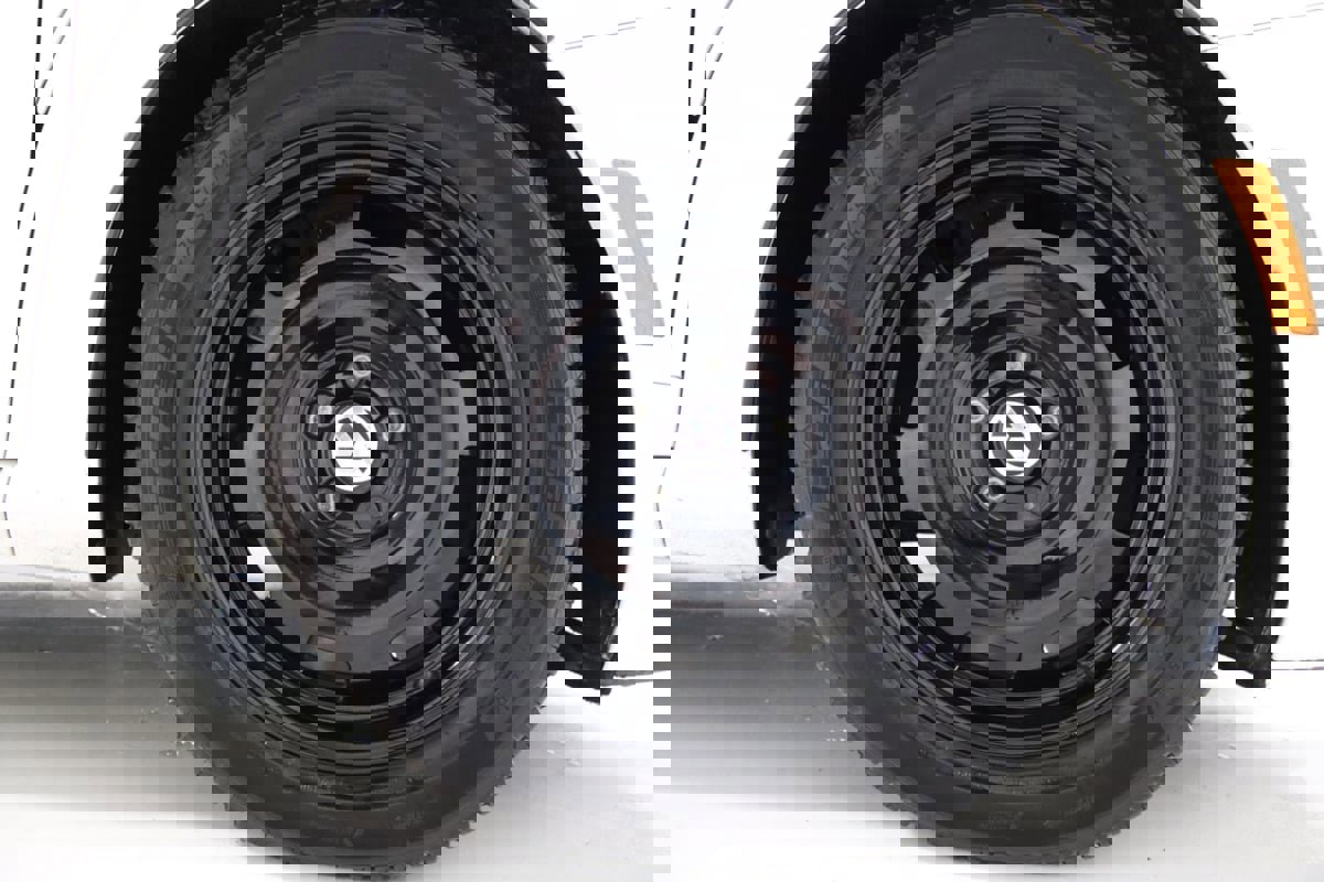 Used 2012 Volkswagen Beetle 2.5 image 63