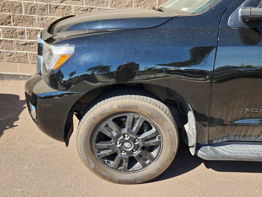Used 2018 Toyota Sequoia TRD Sport AWD/4WD image 5