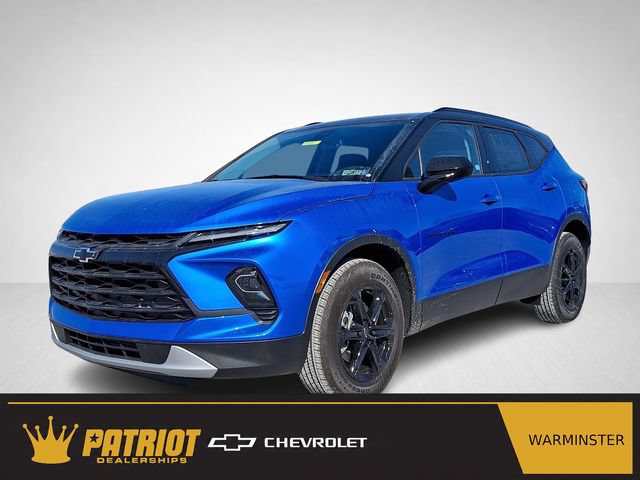 New 2025 Chevrolet Blazer LT w/ Convenience Package AWD/4WD image 1