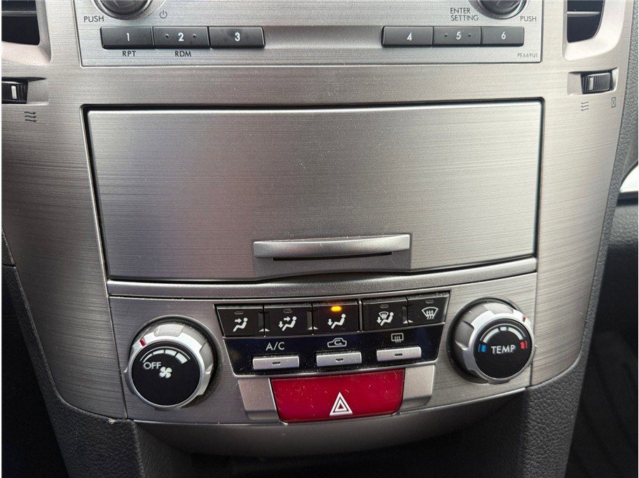 Used 2014 Subaru Outback 2.5i Premium image 18