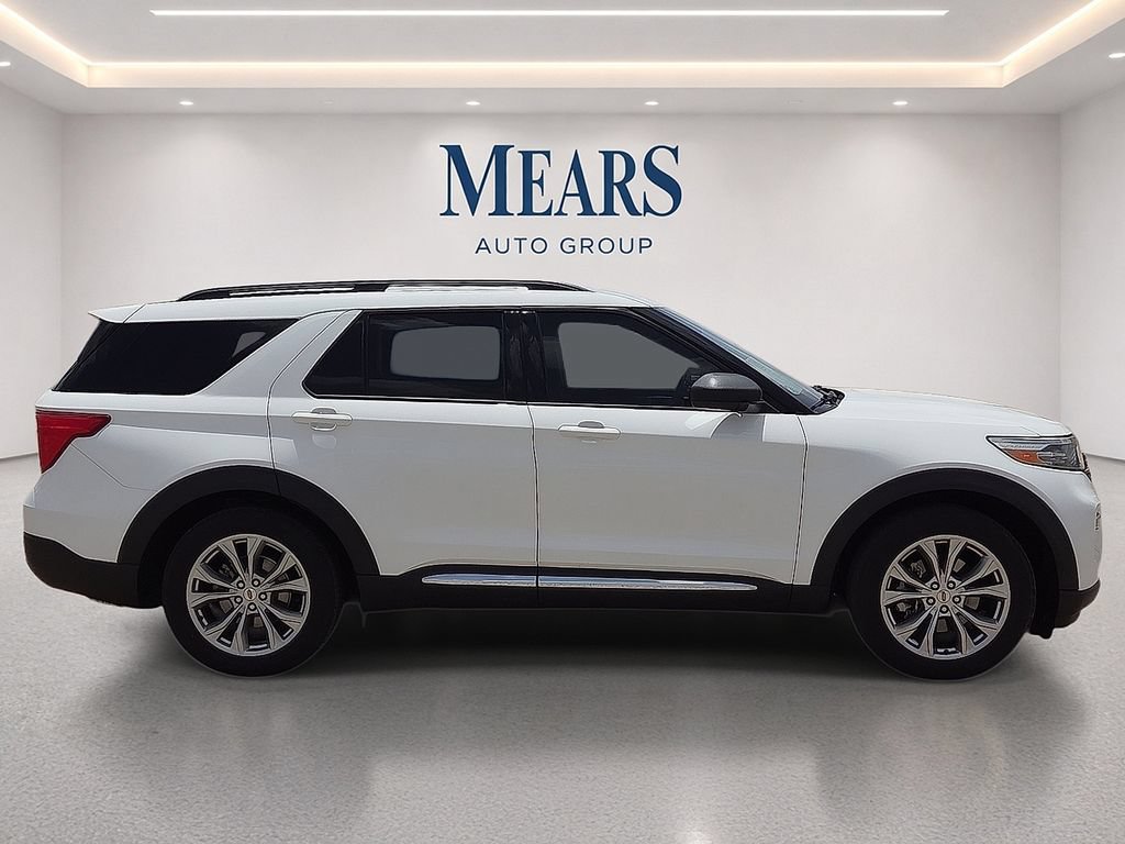 Used 2020 Ford Explorer XLT w/ Equipment Group 202A RWD image 6