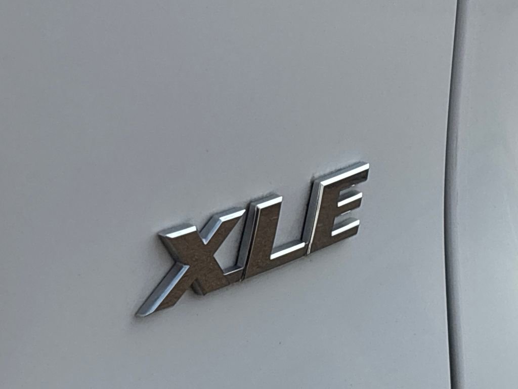 Used 2023 Toyota RAV4 XLE image 33