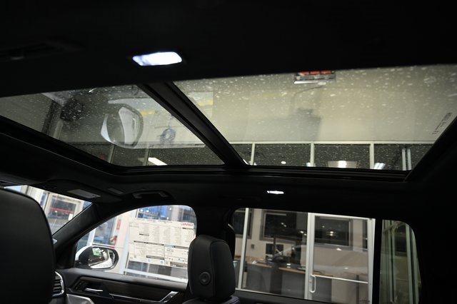 New 2026 GMC Acadia Denali Ultimate w/ LPO, Floor Liner Package image 23