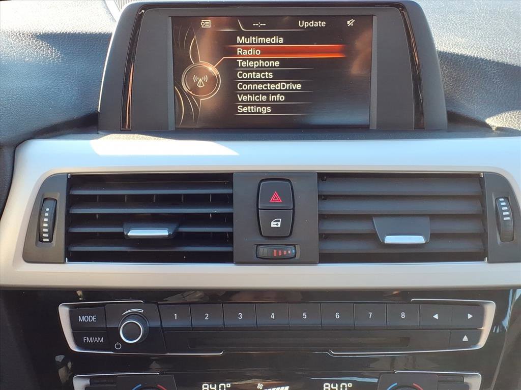 Used 2017 BMW 320i xDrive Sedan image 14