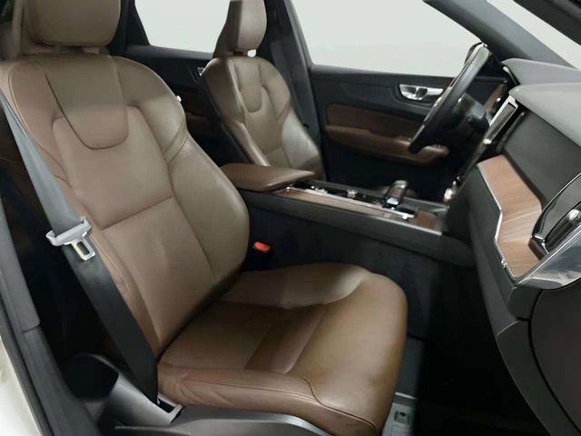 Used 2024 Volvo XC60 B5 Plus w/ Protection Package Premier AWD/4WD image 78