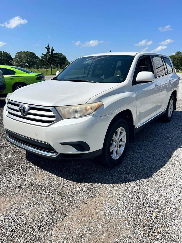 Used 2011 Toyota Highlander 2WD image 1
