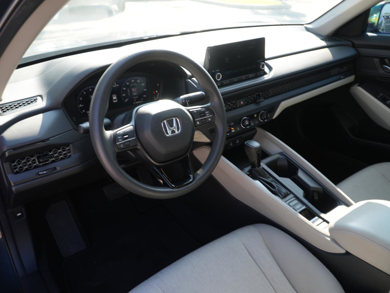 Used 2023 Honda Accord LX image 15