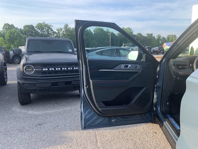 Used 2026 Ford Explorer ST-Line w/ ST-Line Street Pack AWD/4WD image 22