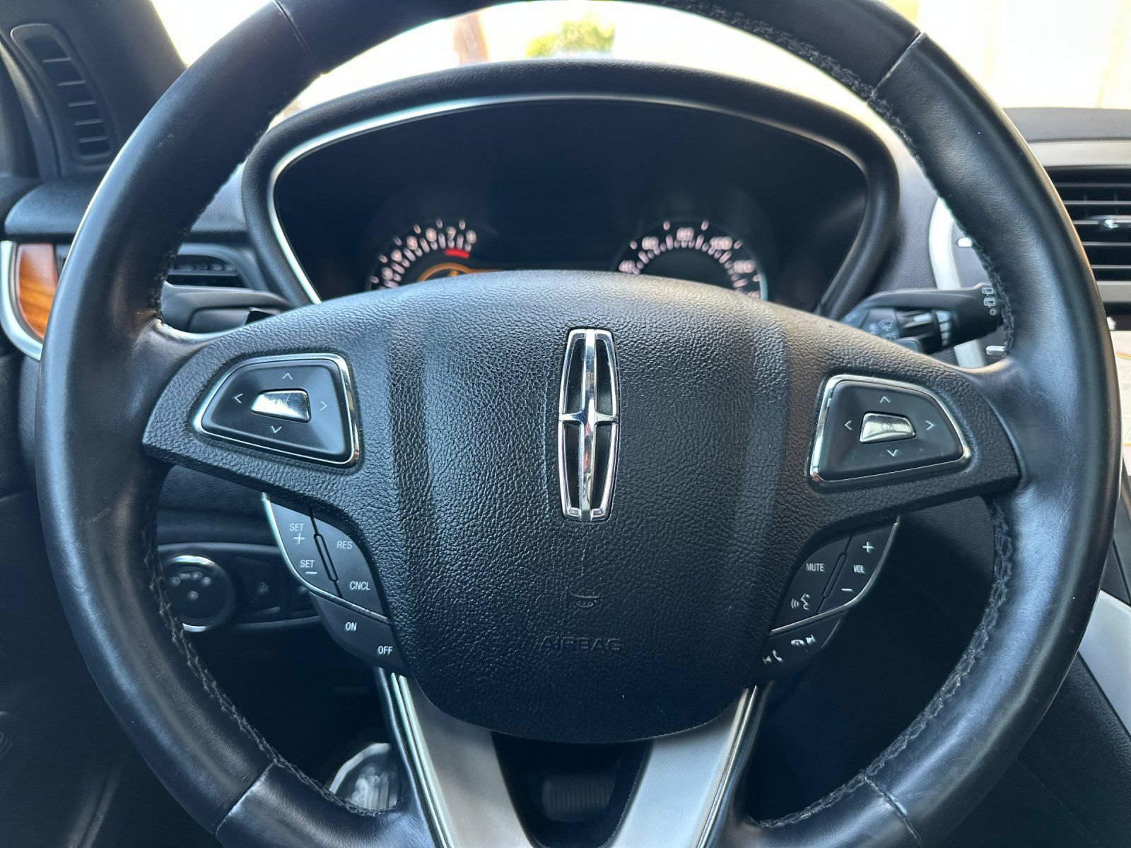 Used 2017 Lincoln MKC Reserve w/ Lincoln MKC Climate Package AWD/4WD image 27