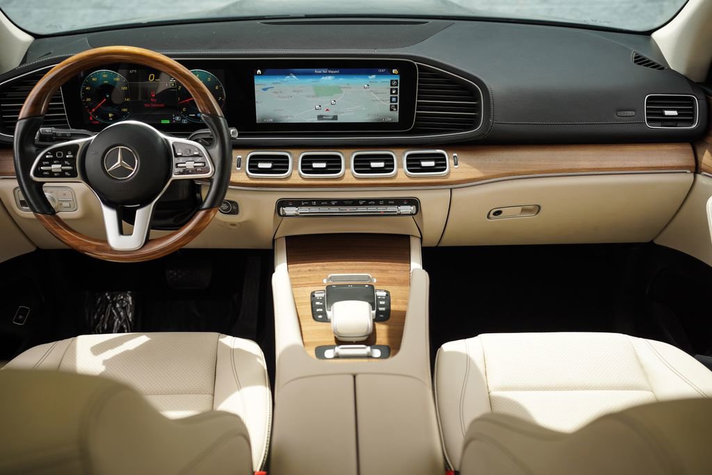 Used 2023 Mercedes-Benz GLS 450 4MATIC image 17