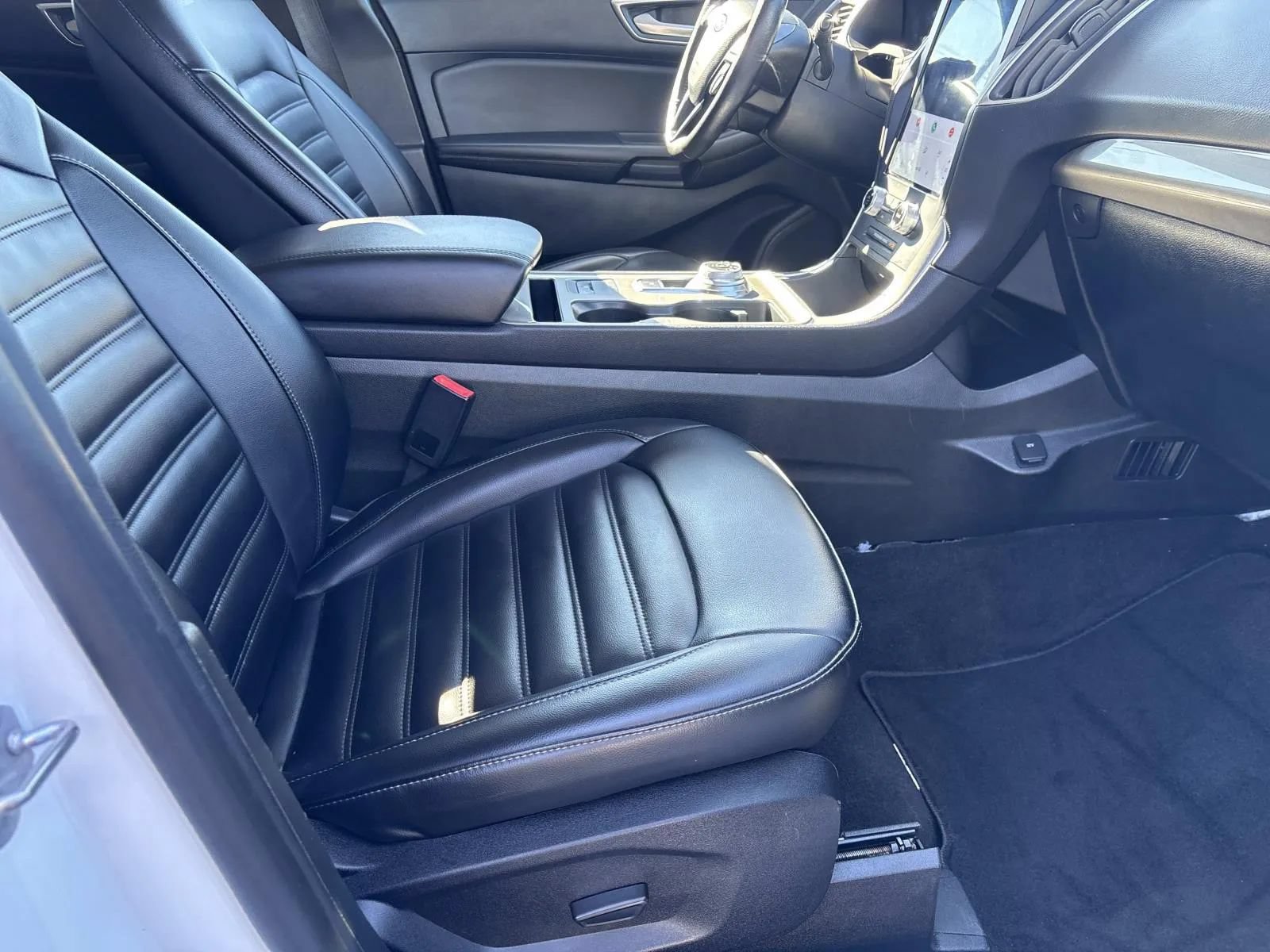 Used 2024 Ford Edge SEL AWD/4WD image 22