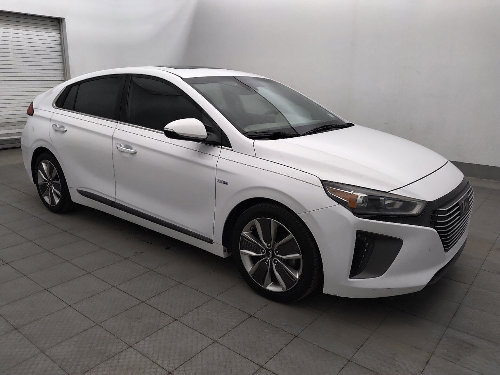 Used 2019 Hyundai Ioniq Limited FWD image 11