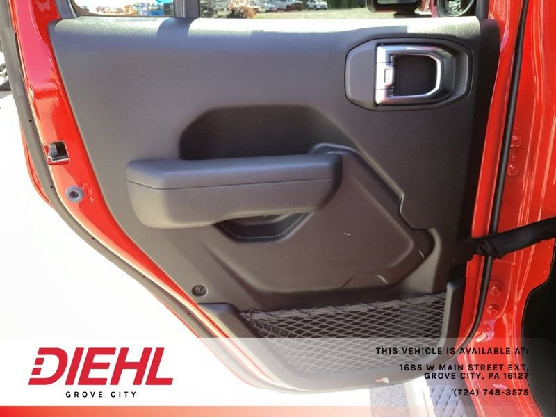 Used 2023 Jeep Gladiator Sport AWD/4WD image 15