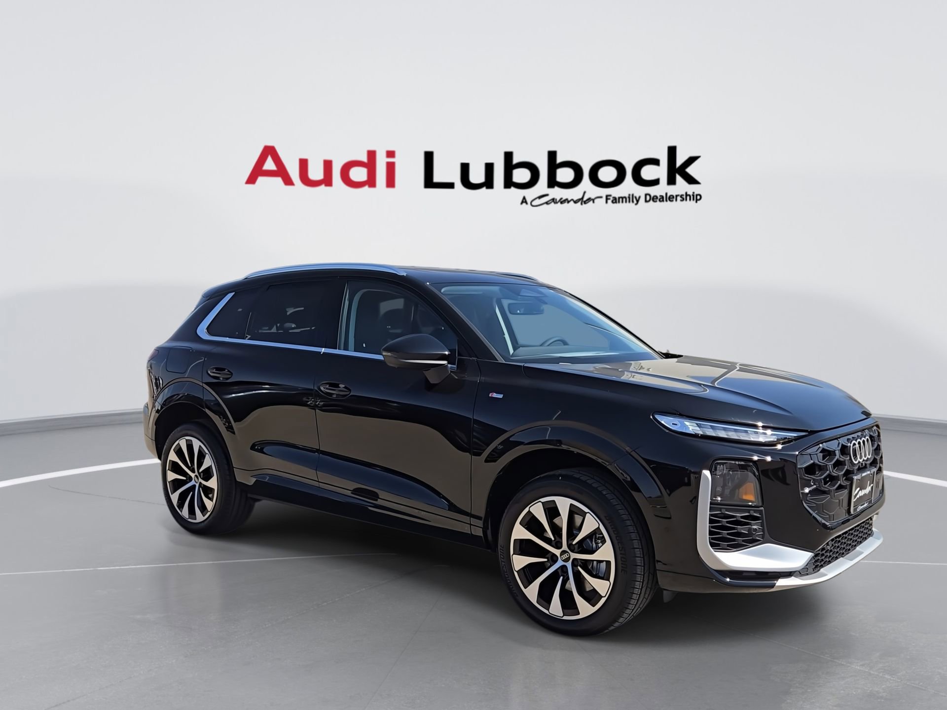 New 2026 Audi Q3 quattro 2.0T image 2