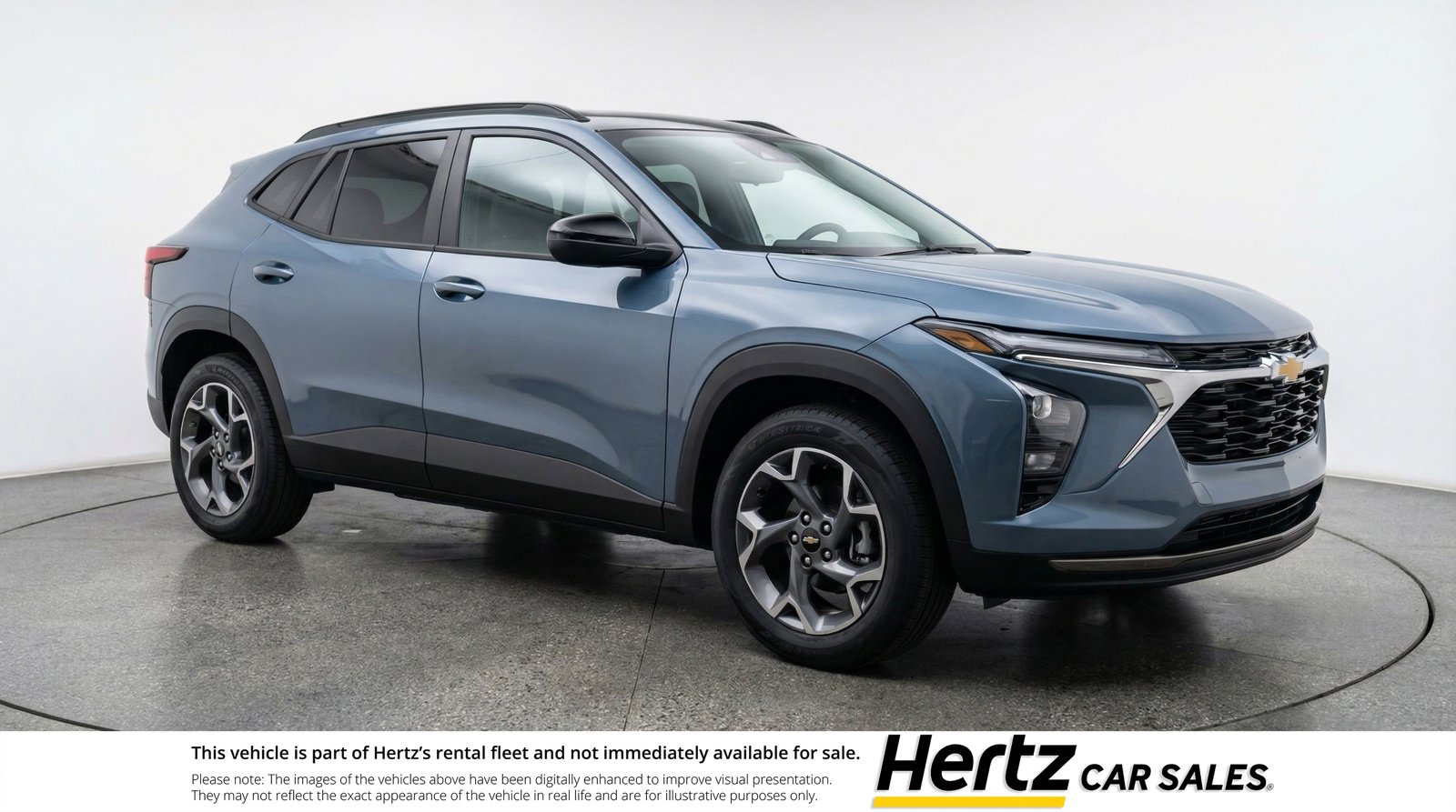 Used 2025 Chevrolet Trax LT image 1