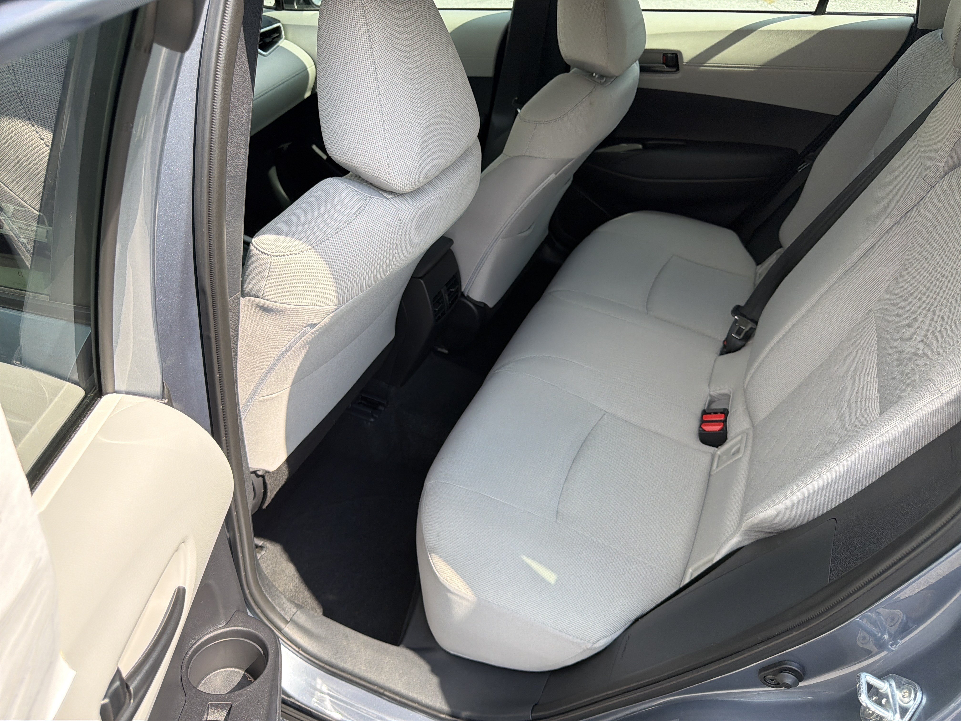 Used 2025 Toyota Corolla Cross L FWD image 24