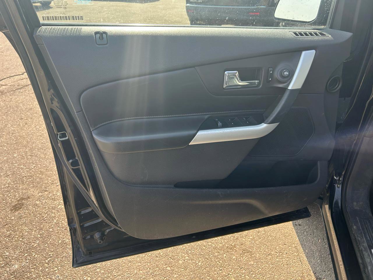 Used 2011 Ford Edge Limited w/ 302A Rapid Spec Order Code image 16