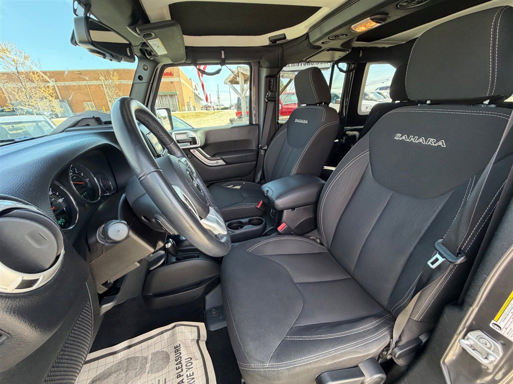 Used 2016 Jeep Wrangler Unlimited Sahara image 9
