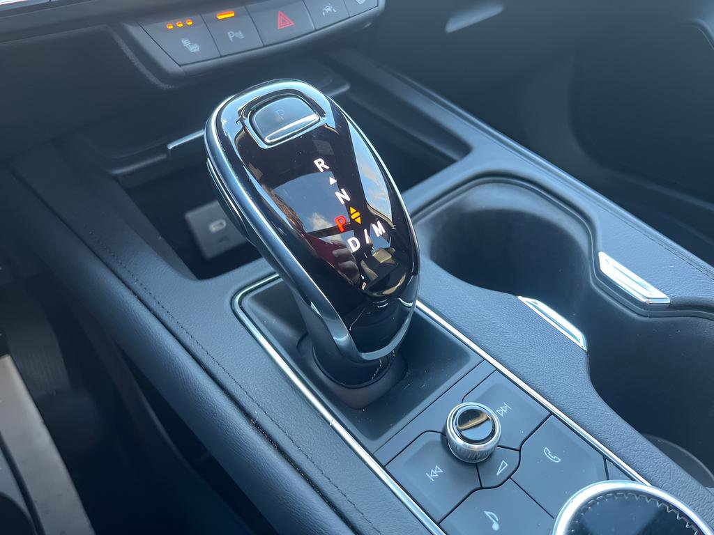 Used 2023 Cadillac XT4 Luxury w/ Cold Weather Package image 29