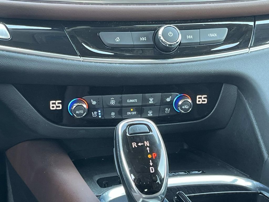 Used 2019 Buick Enclave Avenir w/ Avenir Technology Package image 17