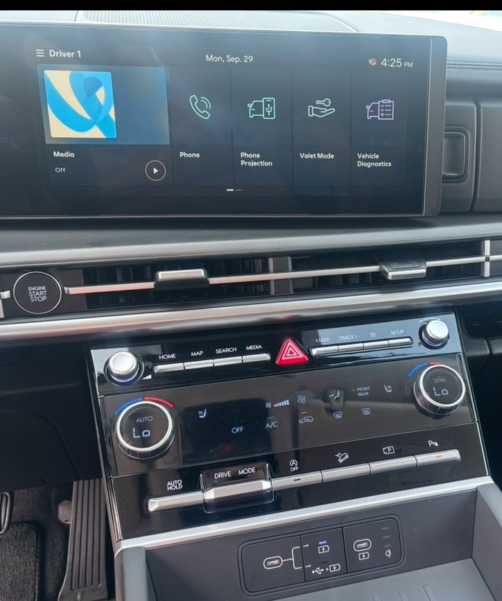 New 2026 Hyundai Santa Fe SE image 22