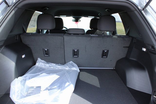 New 2025 GMC Terrain Elevation image 16