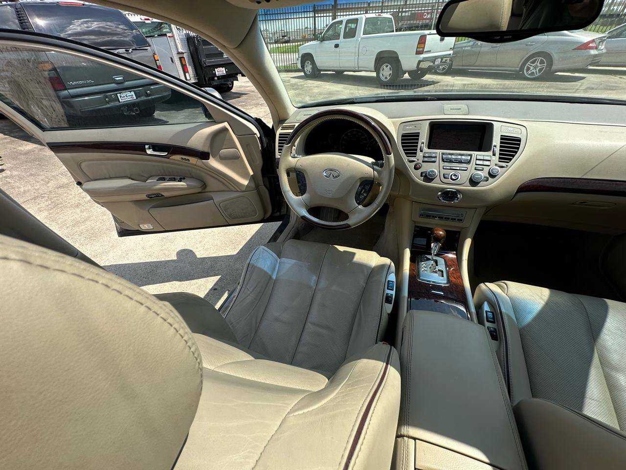 Used 2005 INFINITI Q45 w/ (P01) Premium Pkg RWD image 48