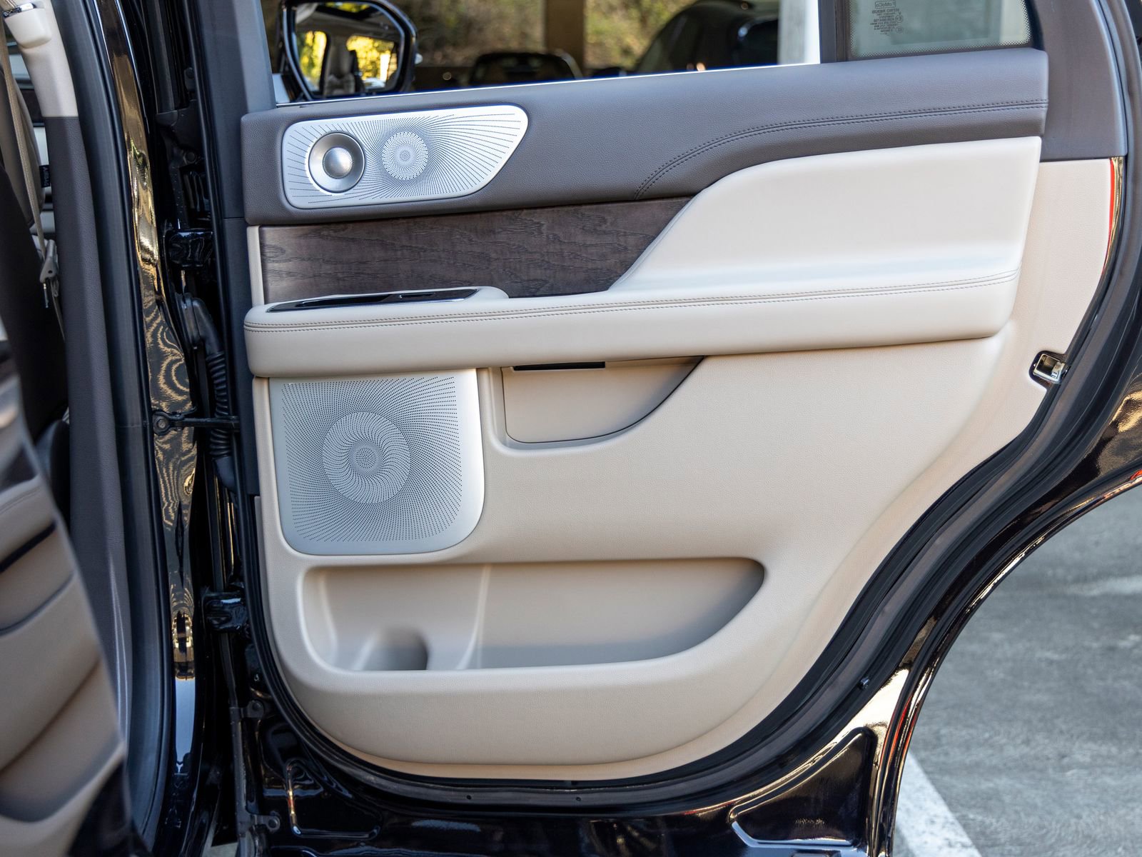 Used 2023 Lincoln Navigator Reserve image 53