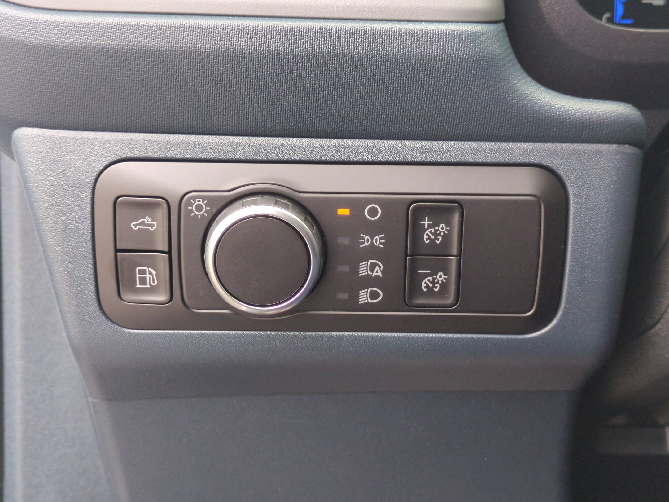 New 2026 Ford Maverick XL FWD image 19