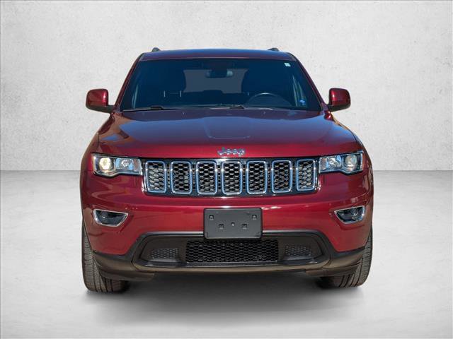 Used 2021 Jeep Grand Cherokee Laredo image 2