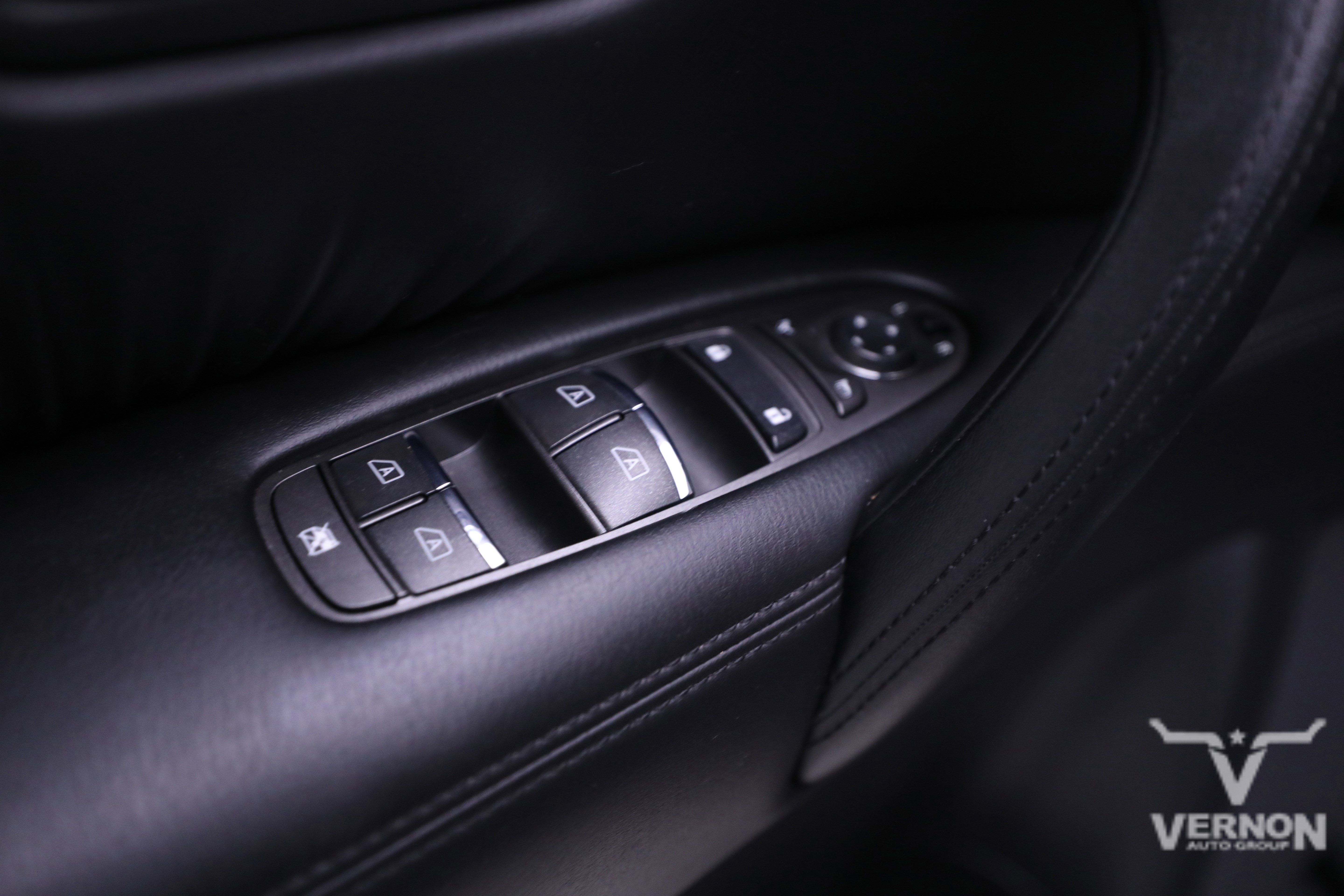 Used 2023 Nissan Armada SV w/ Cargo Package image 17