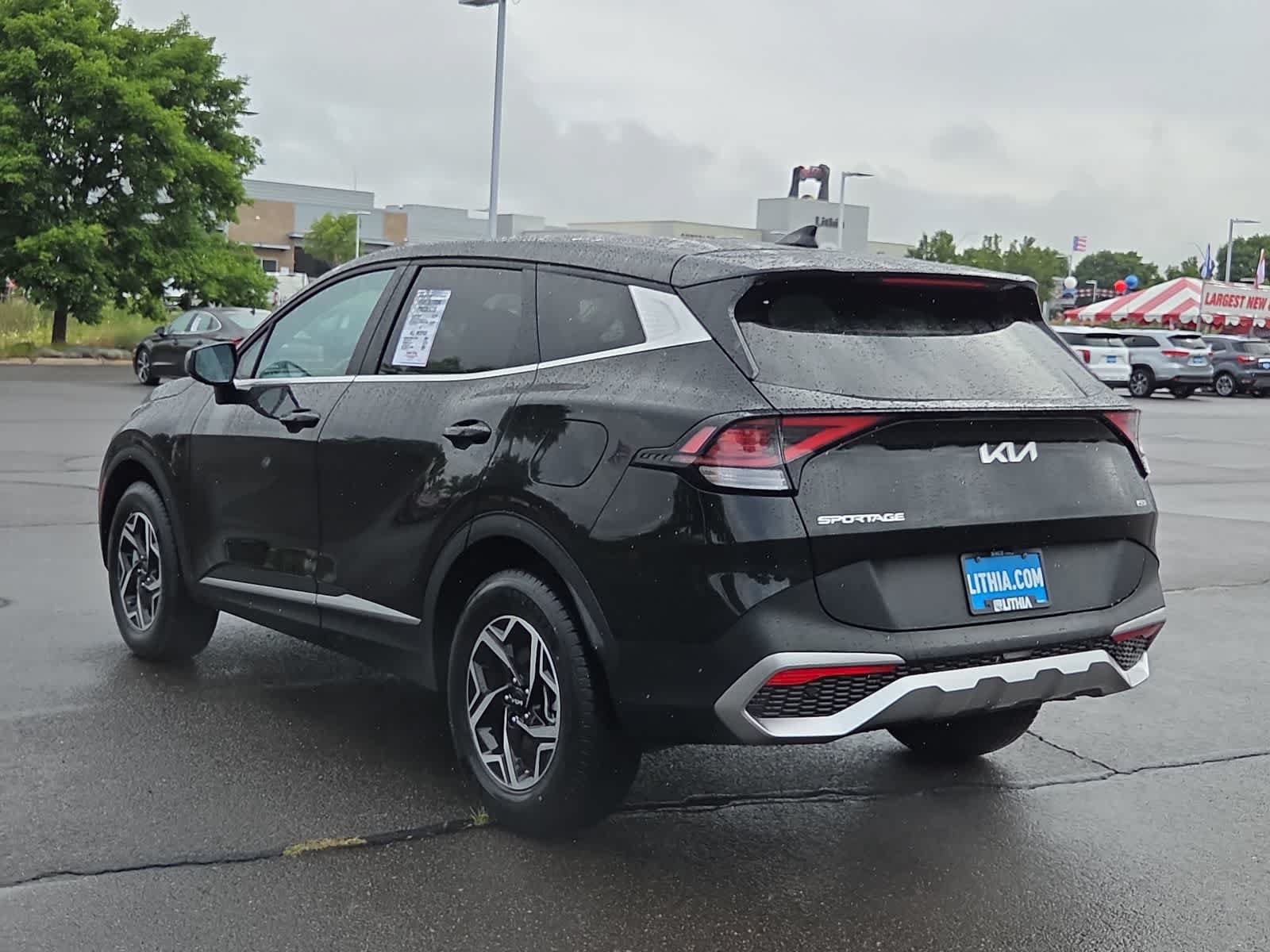 Used 2023 Kia Sportage LX AWD/4WD image 12