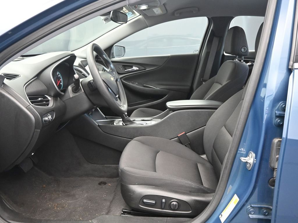 Used 2024 Chevrolet Malibu LT image 19