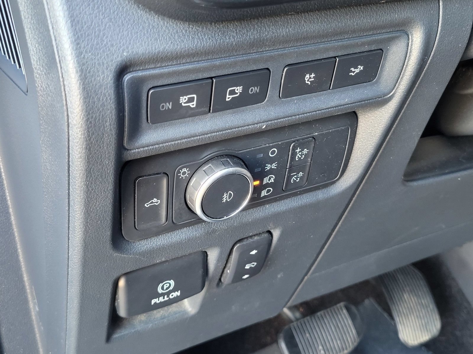 Certified 2022 Ford F150 XLT w/ Equipment Group 302A High AWD/4WD image 18