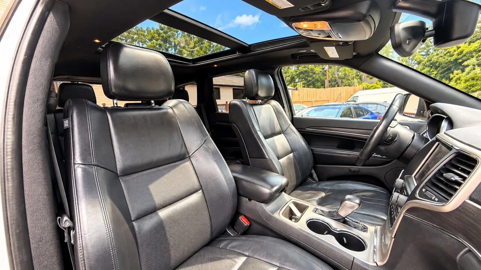 Used 2018 Jeep Grand Cherokee Limited w/ Luxury Group II RWD image 14
