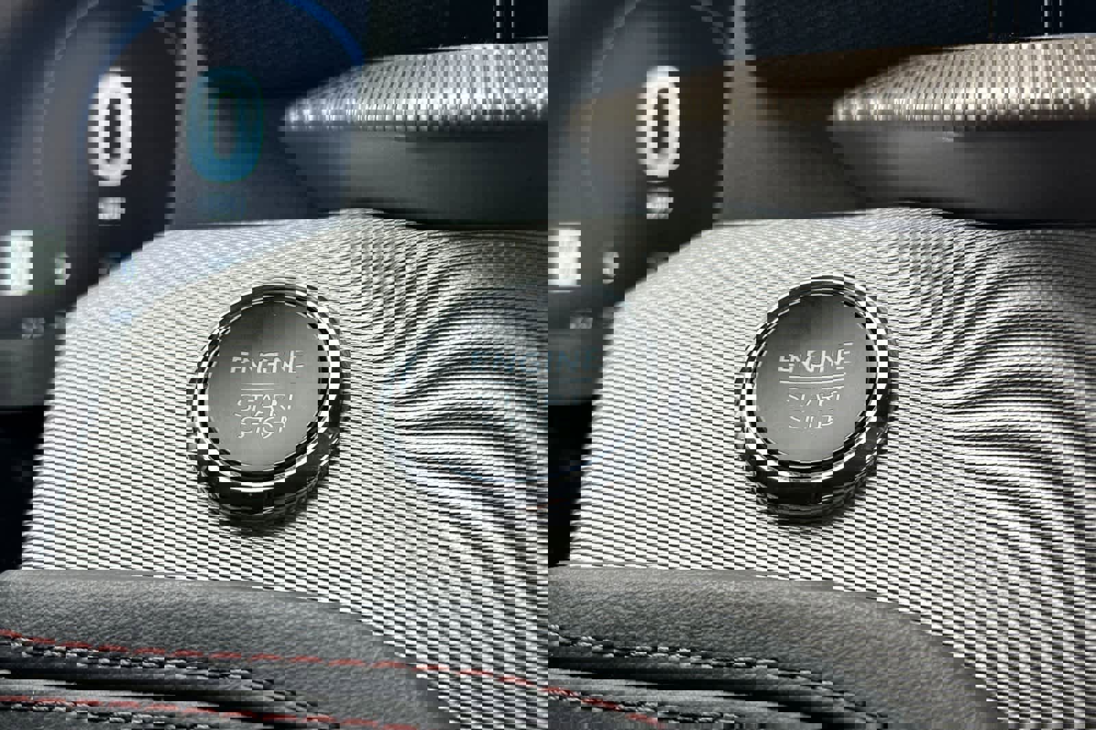 Certified 2025 Ford Explorer Active image 24