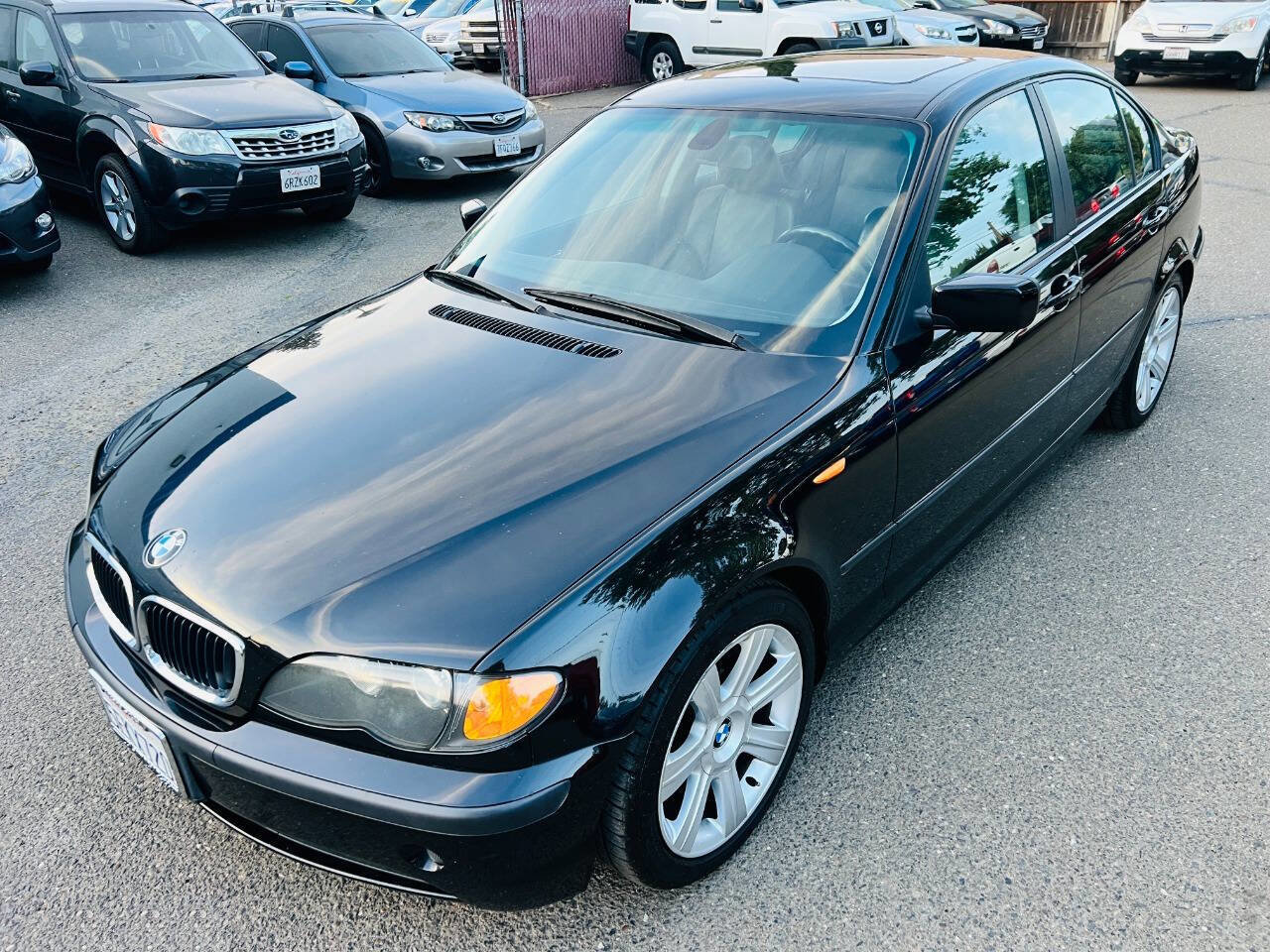 Used 2003 BMW 325i Sedan image 1