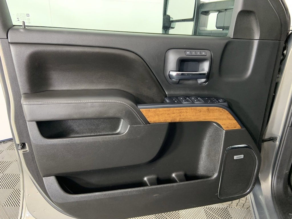 Used 2017 Chevrolet Silverado 3500 High Country w/ Duramax Plus Package image 21