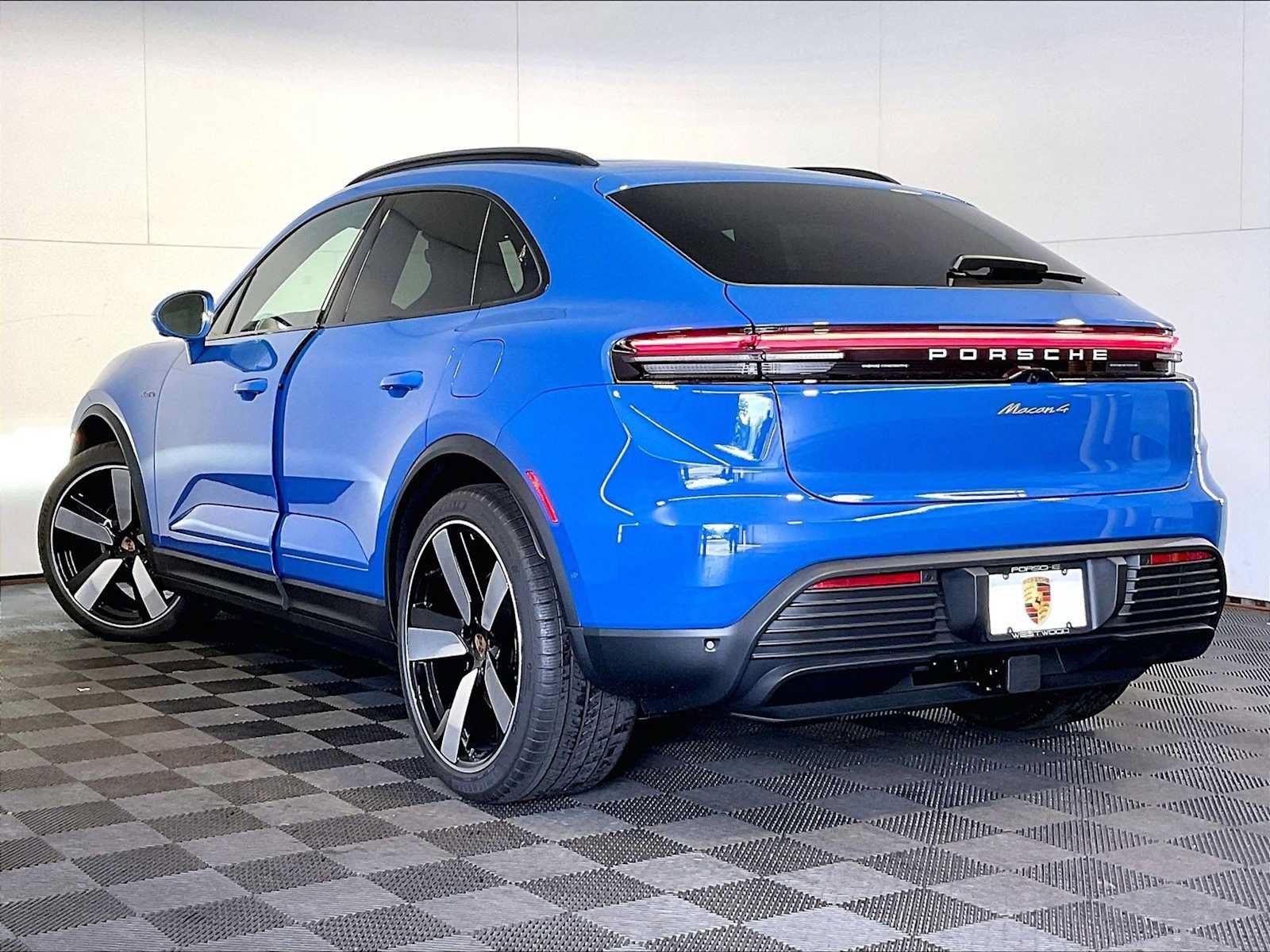New 2026 Porsche Macan 4 Electric AWD/4WD image 3