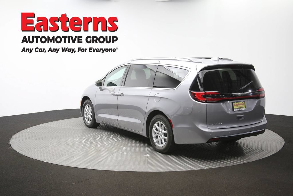 Used 2021 Chrysler Pacifica Touring-L FWD image 67