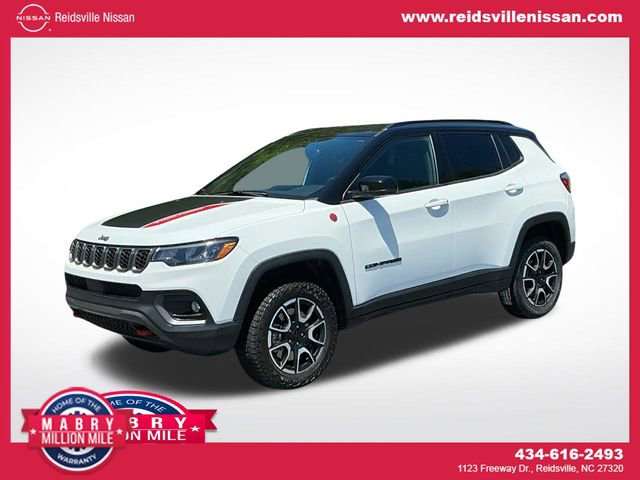 Used 2024 Jeep Compass Trailhawk AWD/4WD image 1