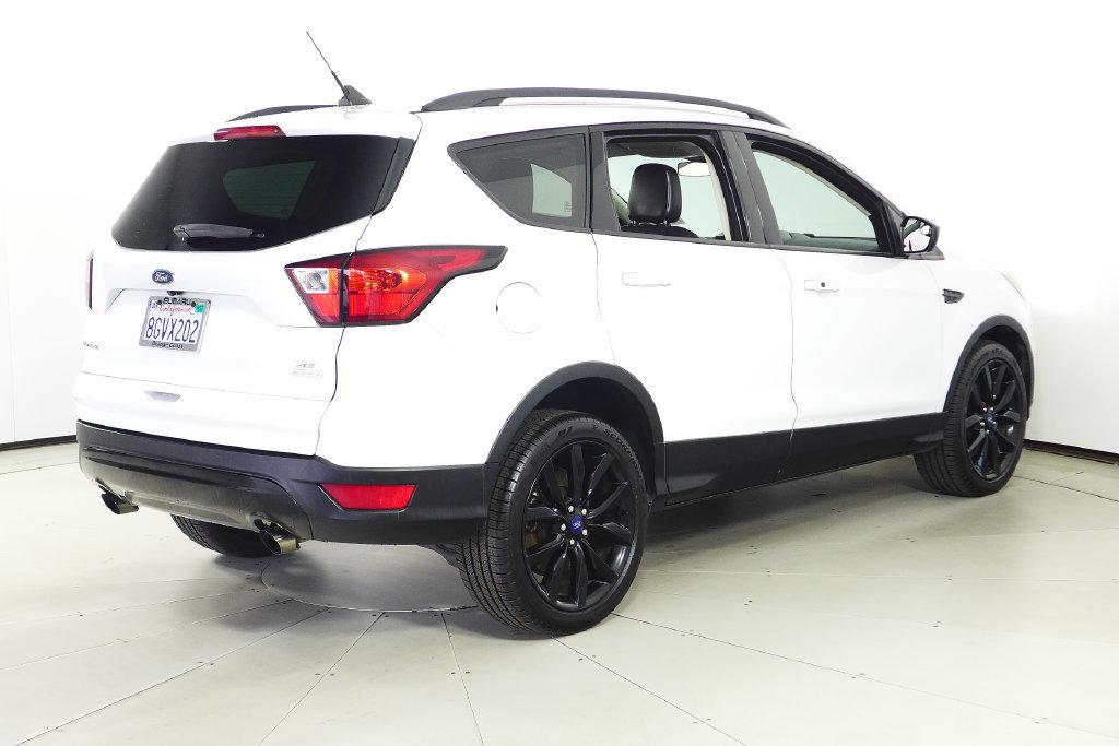 Used 2019 Ford Escape SE FWD image 7
