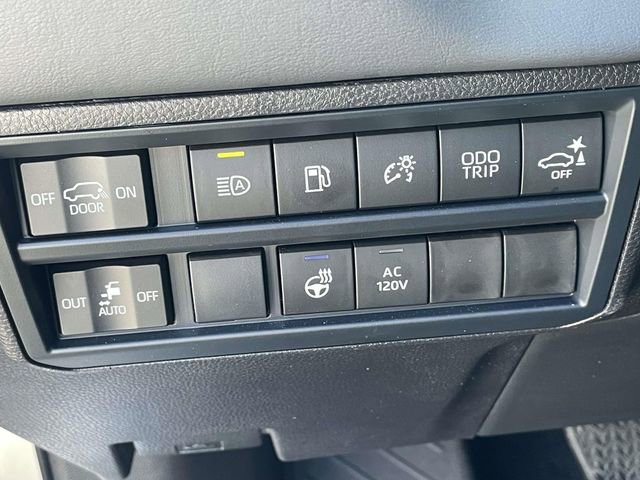 Used 2026 Toyota Sequoia Platinum image 18