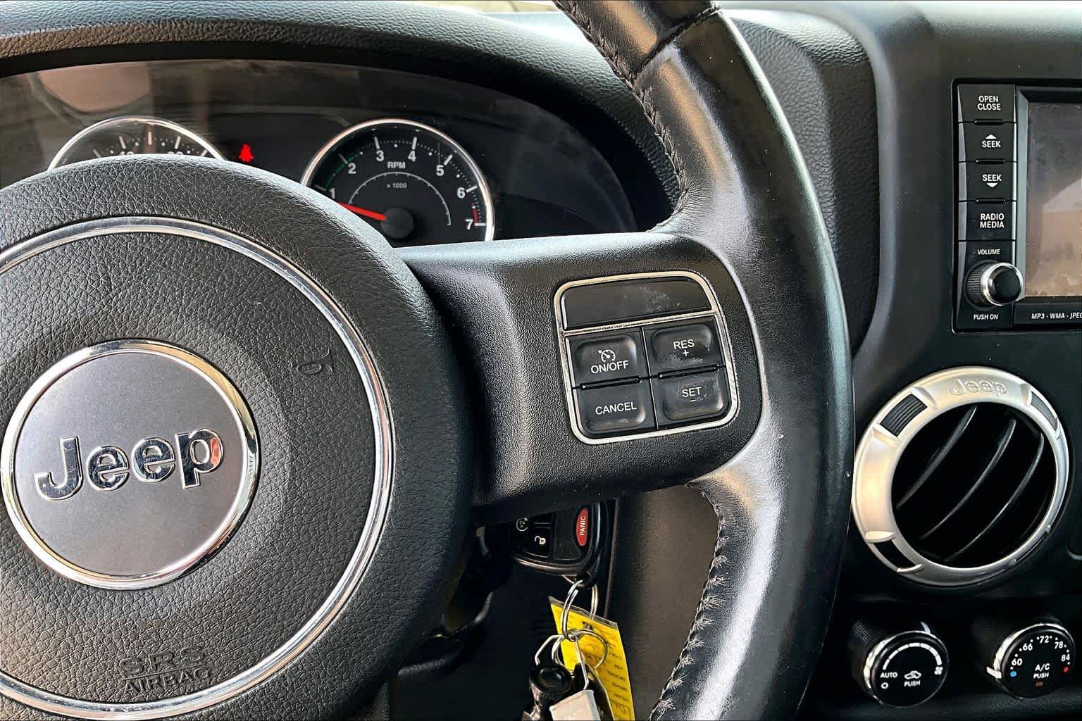 Used 2013 Jeep Wrangler Unlimited Sahara w/ Connectivity Group AWD/4WD image 23